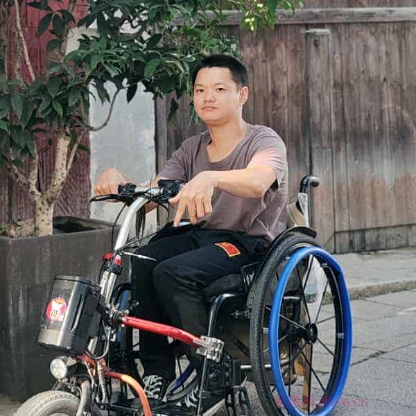 33岁岁湖北单身帅哥 - 安庆吉缘网